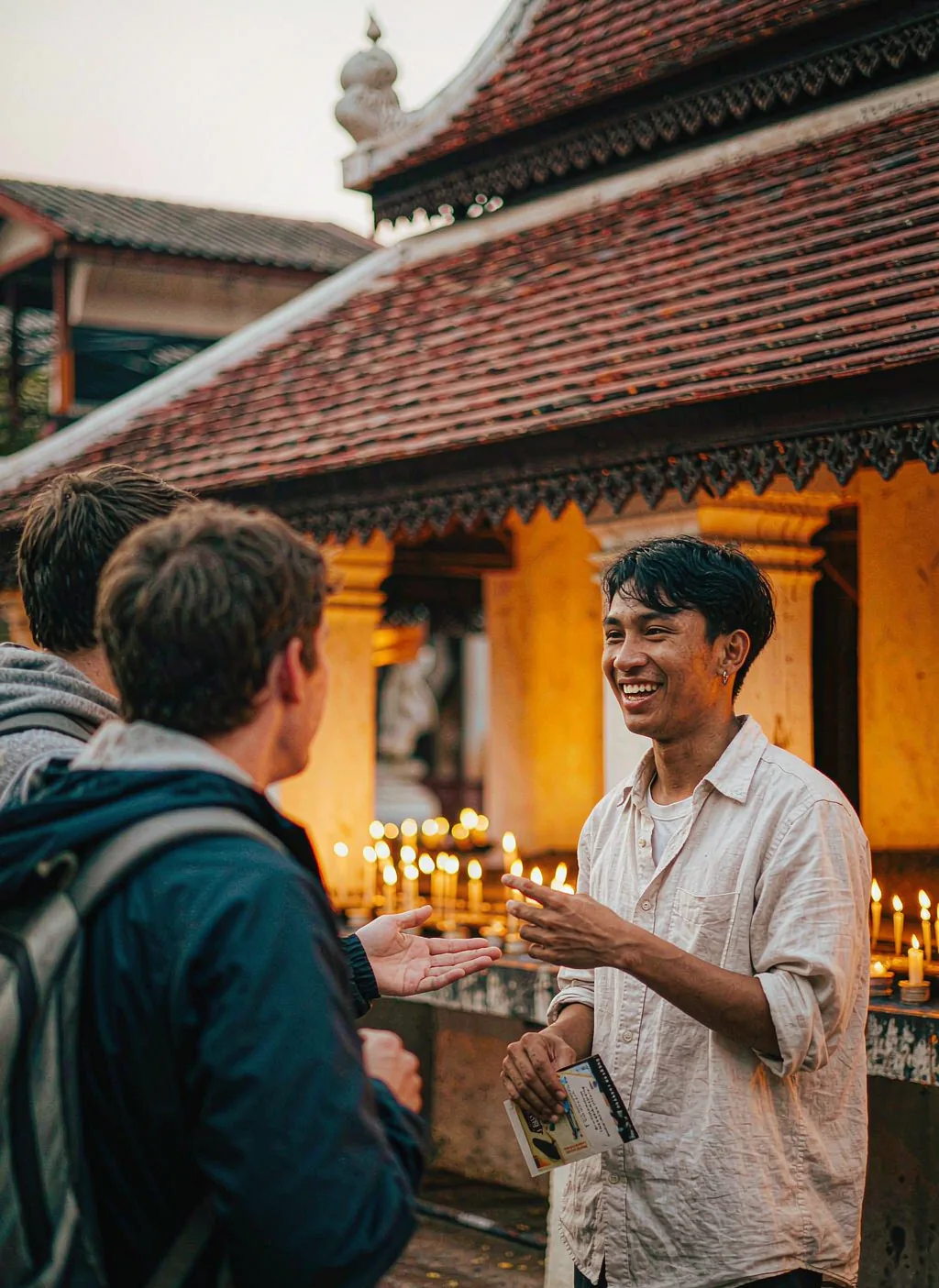 A JoyoTour guide with travellers